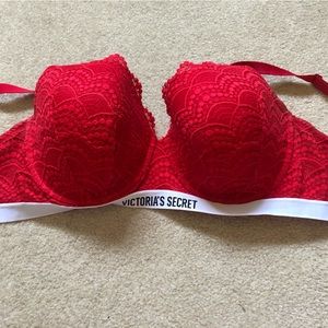 Red lace Victoria’s Secret 38DDD